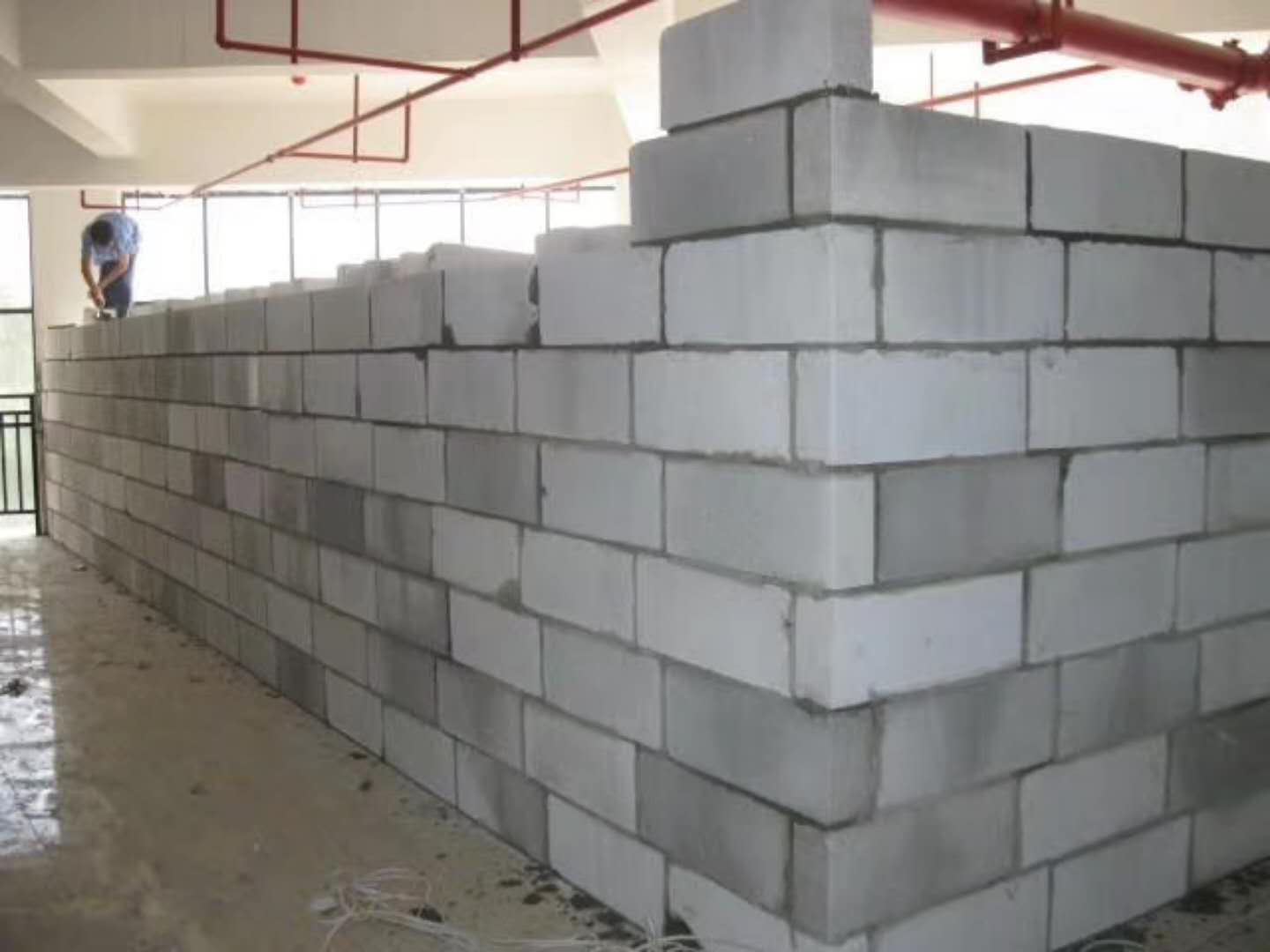 安乡蒸压加气混凝土砌块承重墙静力和抗震性能的研究